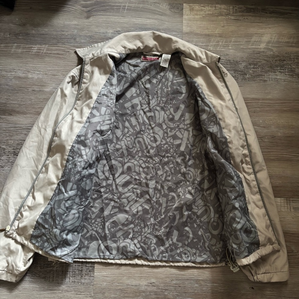 Vintage Quiksilver Light Tan WindbreakerJacket - Picture 4 of 8